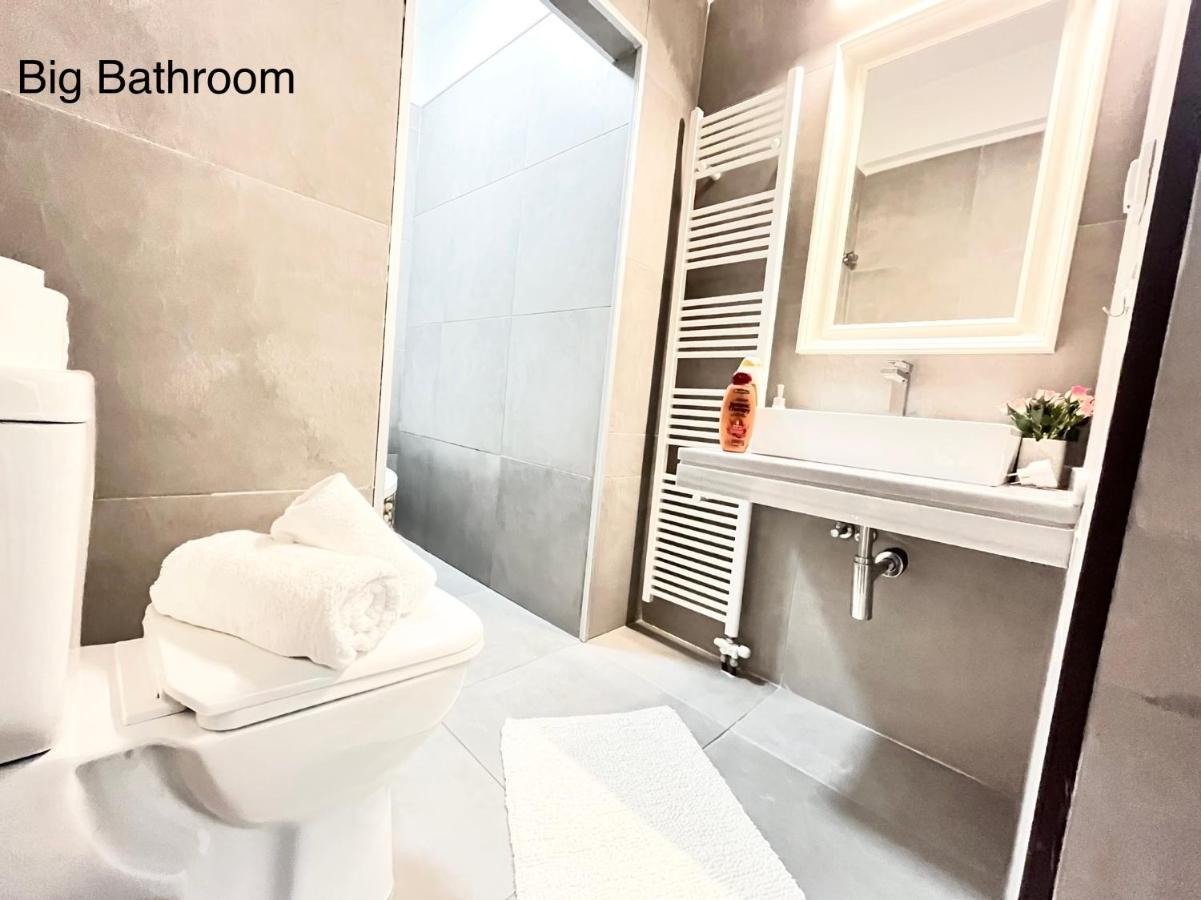 Gkk House Private Swimming Pool Luxury House Villa Skriperon Ngoại thất bức ảnh